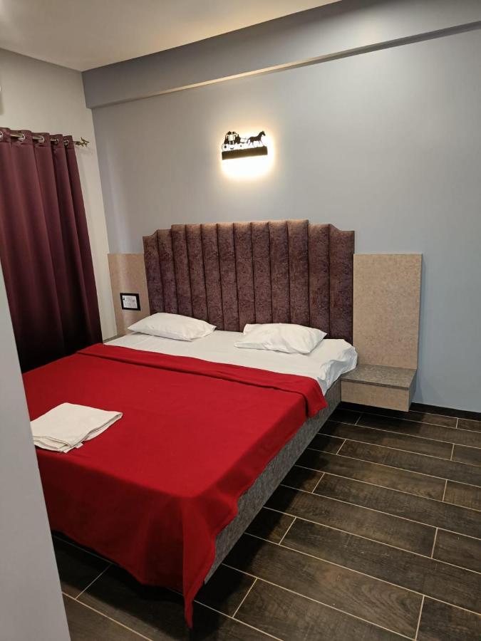 Ragvi Resort อลีบาก ภายนอก รูปภาพ
